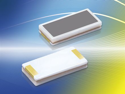 SMD quartz in ceramic housing